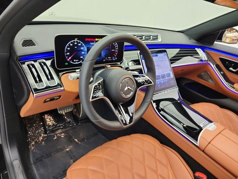 Certified 2024 Mercedes-Benz S 580e 4MATIC Sedan image 9