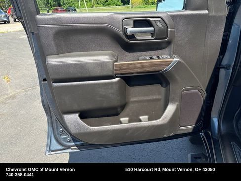 Used 2019 Chevrolet Silverado 1500 LT Trail Boss w/ Convenience Package AWD/4WD image 14