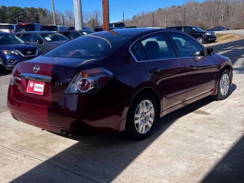 Used 2010 Nissan Altima 2.5 S image 6