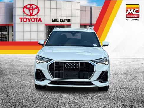 Used 2024 Audi Q3 2.0T Premium Plus w/ Premium Plus Package AWD/4WD image 8