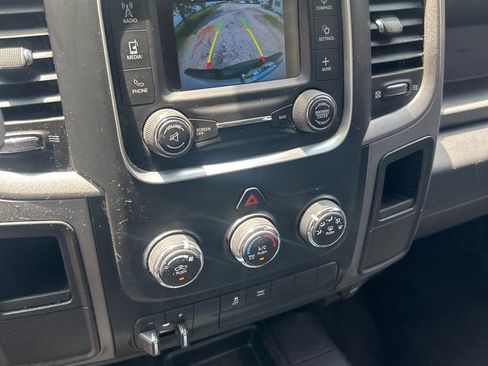 Used 2018 RAM 3500 Tradesman w/ Chrome Appearance Group AWD/4WD image 12