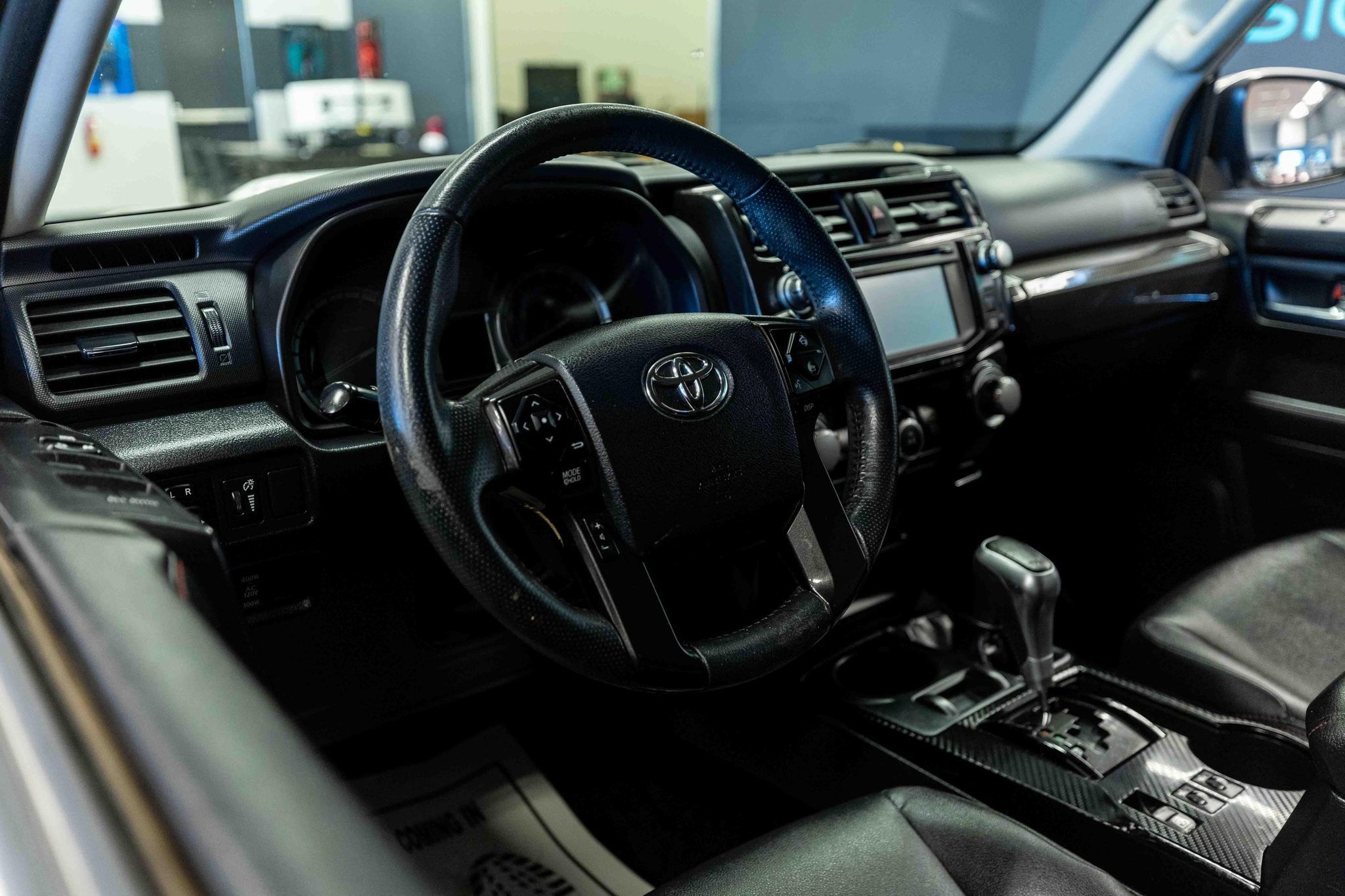 Used 2017 Toyota 4Runner TRD Off-Road Premium AWD/4WD image 10