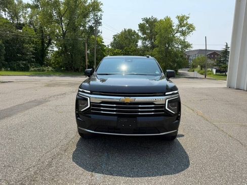 Used 2025 Chevrolet Tahoe LT RWD image 15