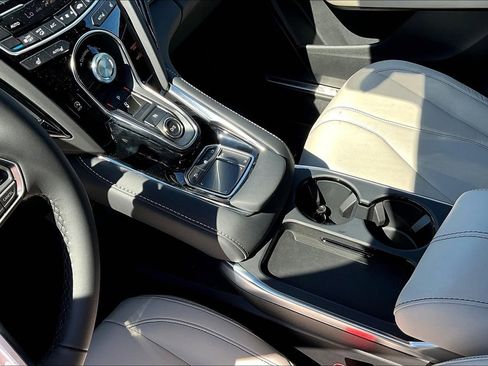 New 2025 Acura RDX SH-AWD image 19