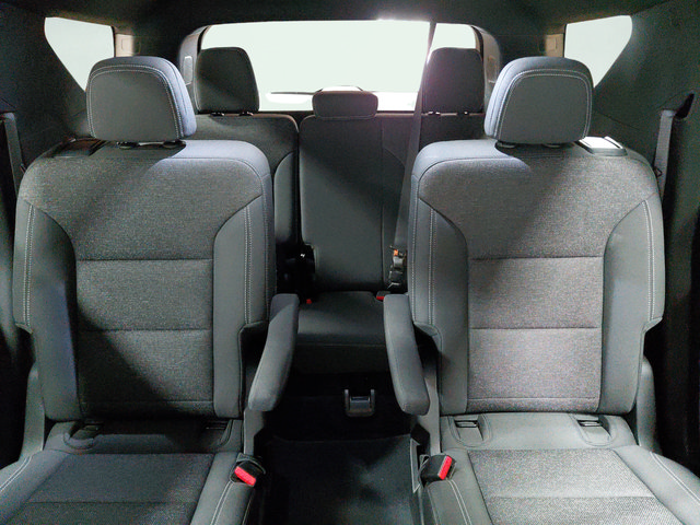Used 2026 Chevrolet Traverse LT FWD image 26