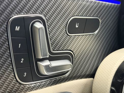 Used 2024 Mercedes-Benz CLA 250 4MATIC image 25