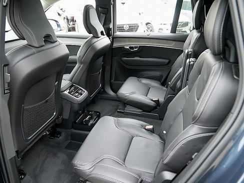 New 2026 Volvo XC90 B6 Ultra w/ Protection Package image 20