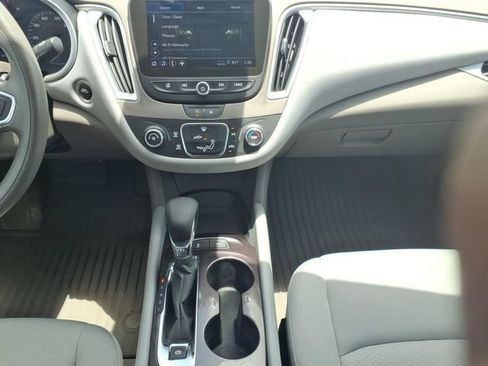 Used 2024 Chevrolet Malibu LS FWD image 16