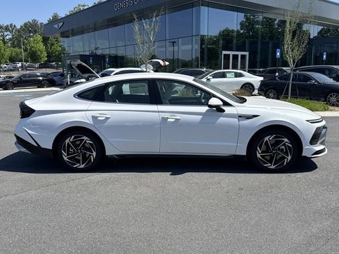 New 2026 Hyundai Sonata SEL FWD image 9