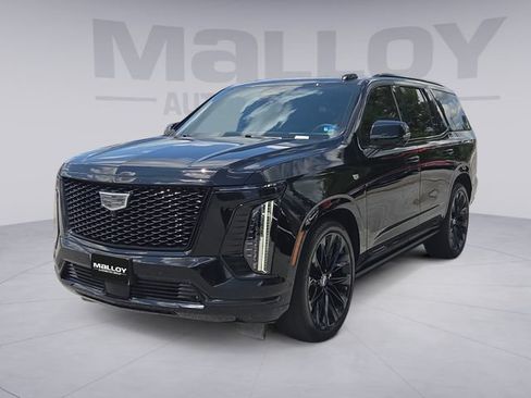Used 2025 Cadillac Escalade Sport Platinum w/ LPO, ONYX Package AWD/4WD image 1