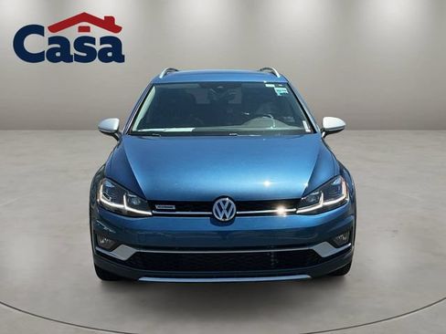Used 2018 Volkswagen Golf Alltrack SEL AWD/4WD image 2