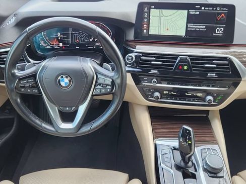 Used 2022 BMW 530i xDrive AWD/4WD image 27