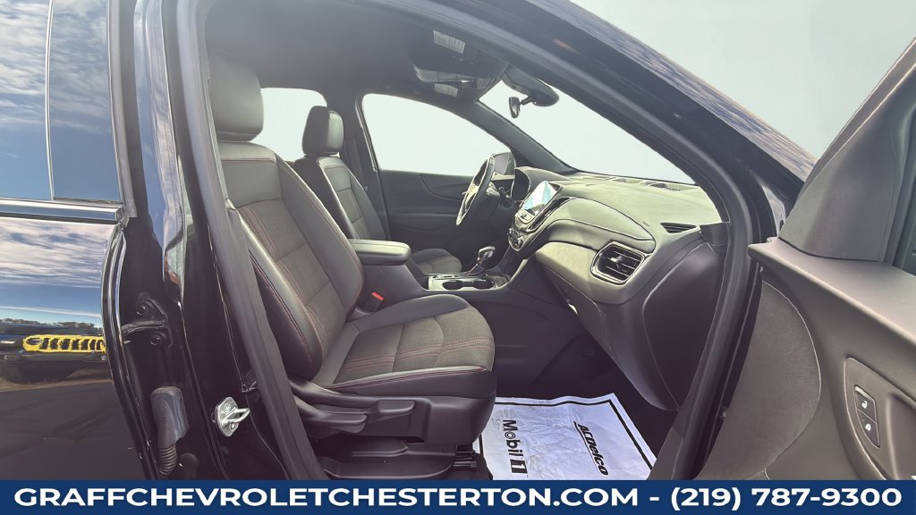 Used 2023 Chevrolet Equinox RS FWD image 34