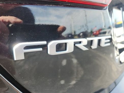 Used 2023 Kia Forte LXS FWD image 19