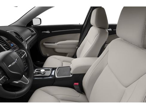 Used 2015 Chrysler 300 Limited RWD image 57