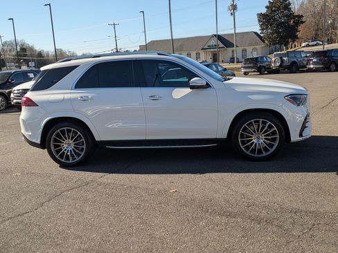 Certified 2024 Mercedes-Benz GLE 450 4MATIC image 2