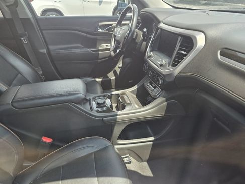 Used 2020 GMC Acadia SLT AWD/4WD image 13