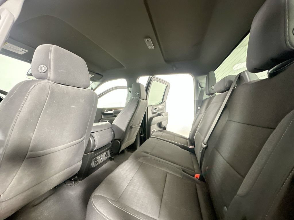 Used 2025 Chevrolet Silverado 1500 LT RWD image 15