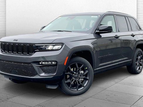 New 2025 Jeep Grand Cherokee Limited w/ Trailer Tow Package image 2