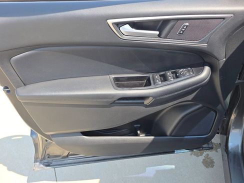 Used 2017 Ford Edge SEL w/ Equipment Group 201A AWD/4WD image 22