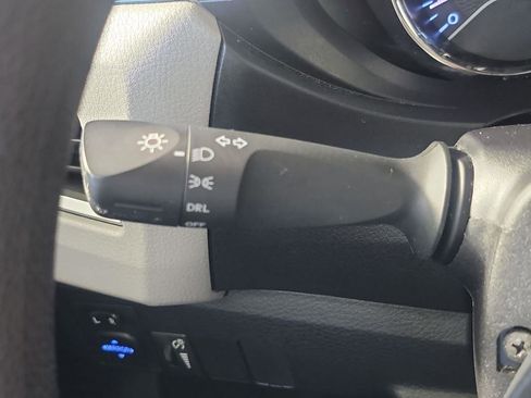 Used 2015 Toyota Corolla LE image 28