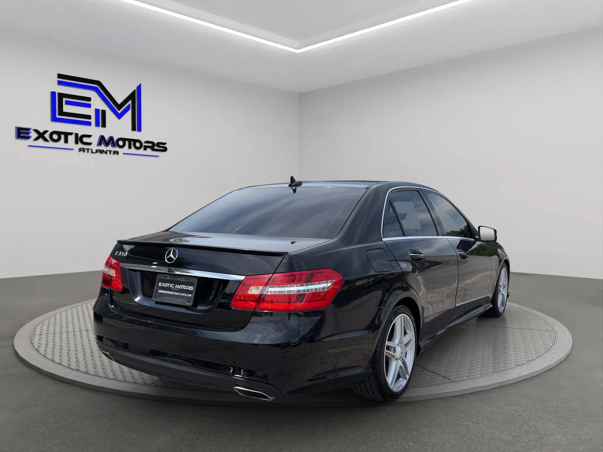 Used 2011 Mercedes-Benz E 350 Sedan image 5
