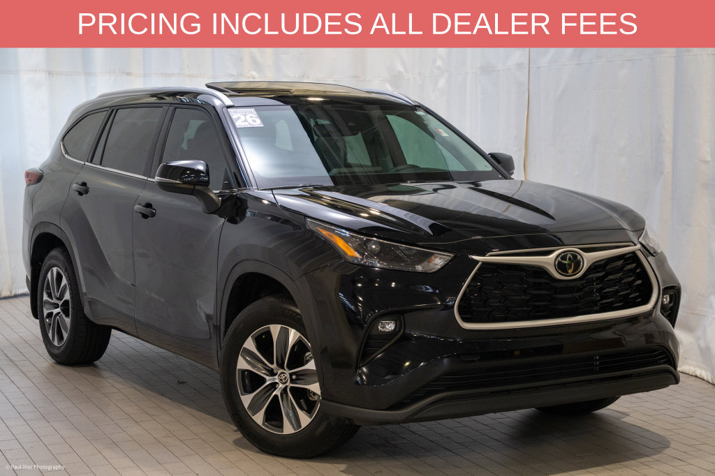Used 2026 Toyota Highlander XLE AWD/4WD image 1