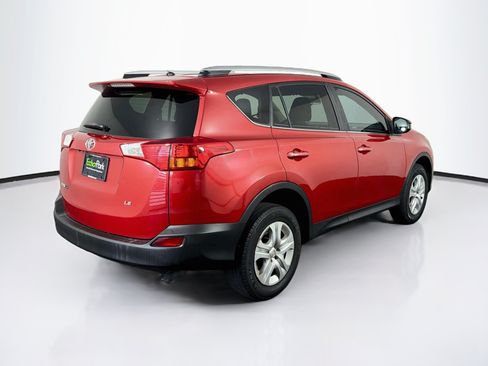 Used 2015 Toyota RAV4 LE FWD image 9