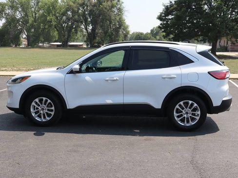 Used 2020 Ford Escape SE AWD/4WD image 9