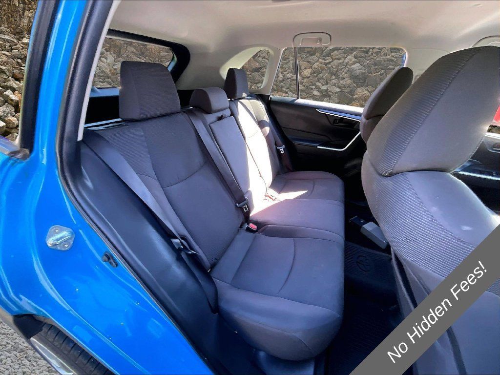 Used 2020 Toyota RAV4 LE w/ All Weather Liner Package AWD/4WD image 24