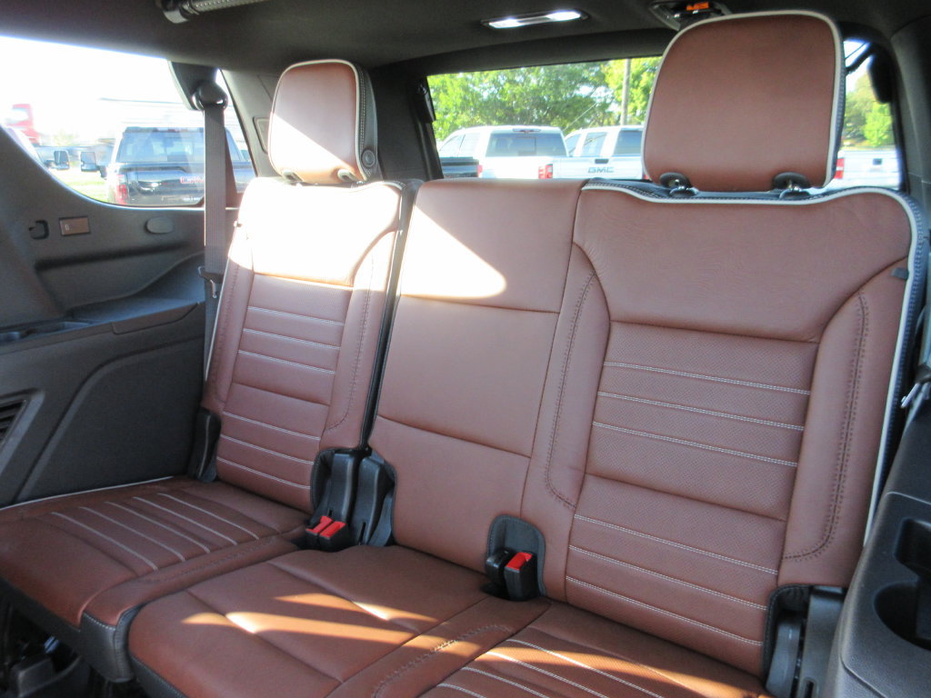 Certified 2024 GMC Yukon Denali Ultimate AWD/4WD image 25