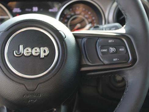 Used 2023 Jeep Wrangler Unlimited Sport AWD/4WD image 20