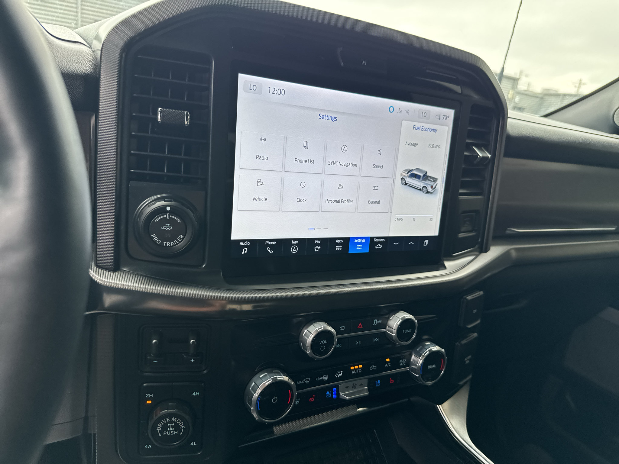 Used 2025 Ford F150 Platinum AWD/4WD image 14