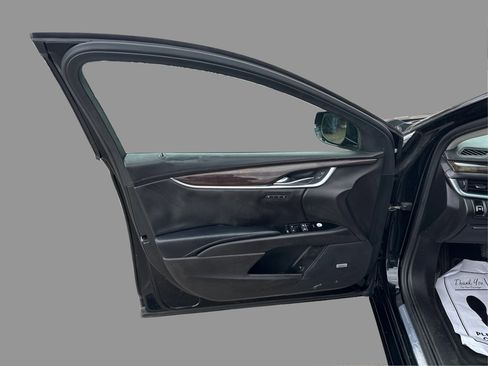 Used 2016 Cadillac XTS Premium FWD image 26