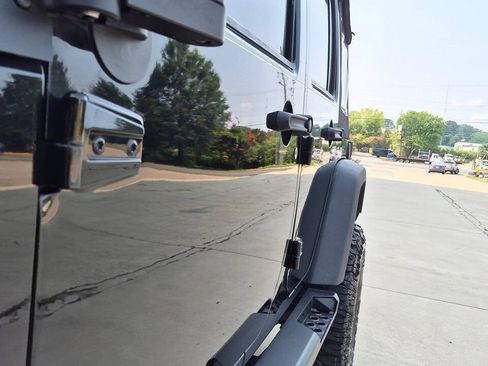 Used 2009 Jeep Wrangler Unlimited Rubicon w/ Trailer Tow Group AWD/4WD image 23