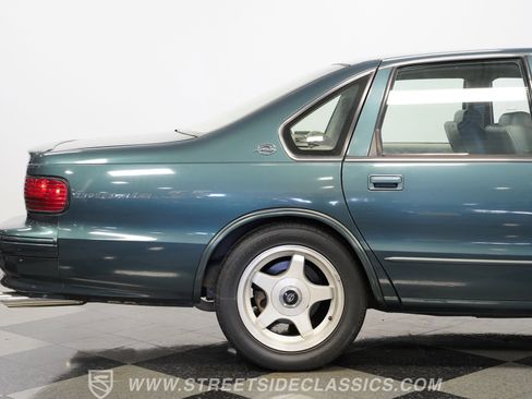 Used 1995 Chevrolet Impala SS image 29