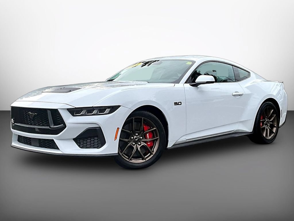Used 2025 Ford Mustang GT Premium RWD image 3
