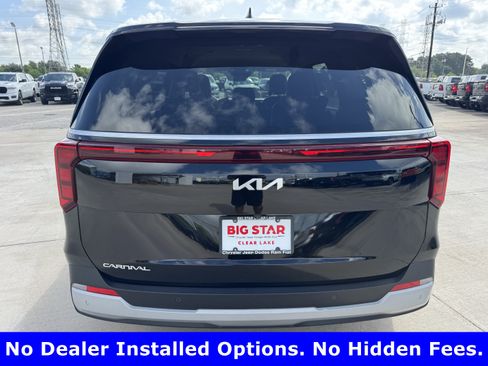 Used 2025 Kia Carnival FWD image 7