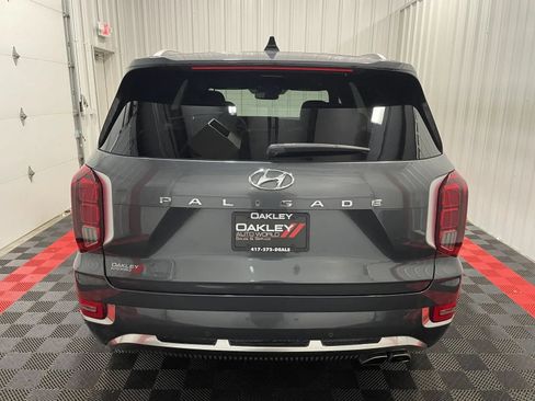 Used 2022 Hyundai Palisade Calligraphy FWD image 3