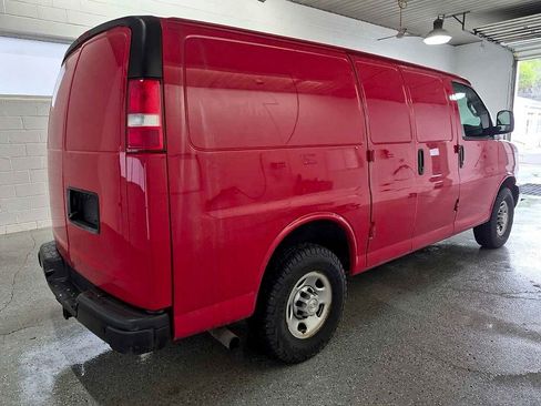 Used 2021 Chevrolet Express 2500 w/ Driver Convenience Package RWD image 4