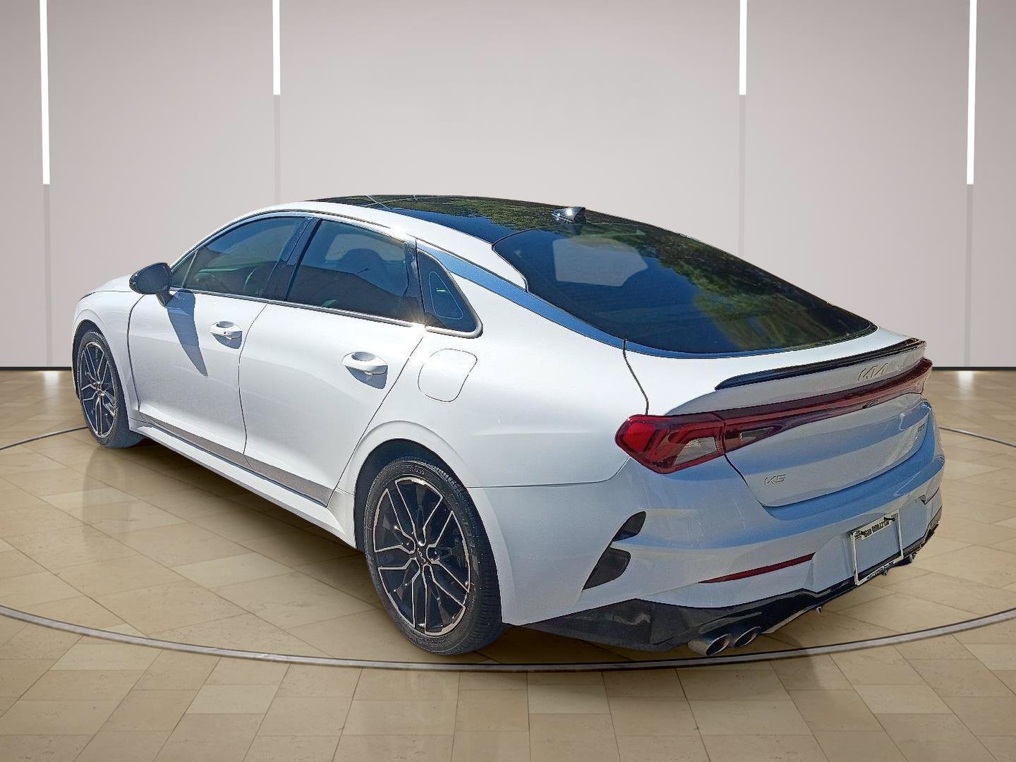Used 2023 Kia K5 GT FWD image 5