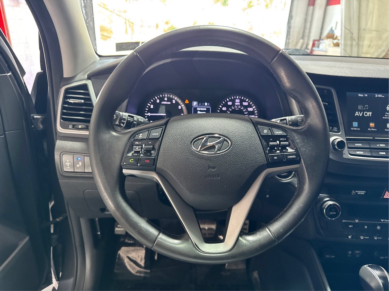 Used 2018 Hyundai Tucson Value AWD/4WD image 17