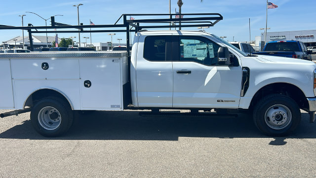 New 2026 Ford F350 XL w/ XL Chrome Package AWD/4WD image 6