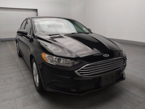 Used 2018 Ford Fusion SE FWD image 13