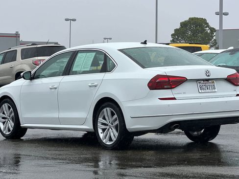Used 2018 Volkswagen Passat 2.0T SE image 7