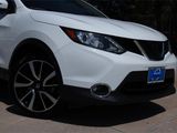Used 2017 Nissan Rogue Sport SL w/ SL Premium Package image 2