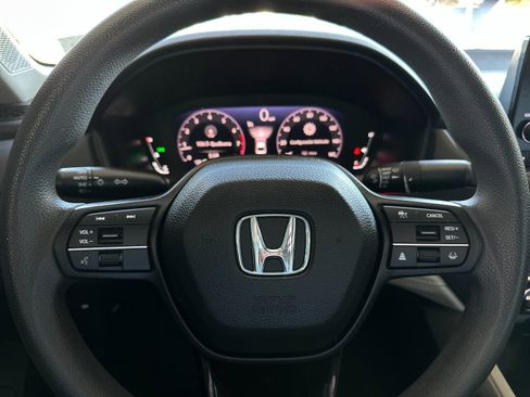 Used 2023 Honda Accord EX image 21