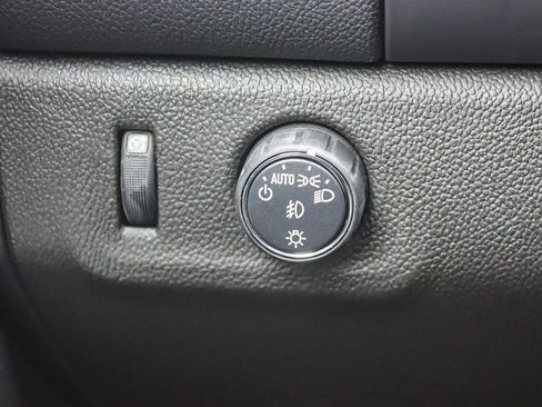 Used 2021 Chevrolet Colorado LT w/ Safety Package image 47