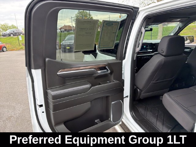 Used 2025 Chevrolet Silverado 1500 LT w/ Safety Package AWD/4WD image 25