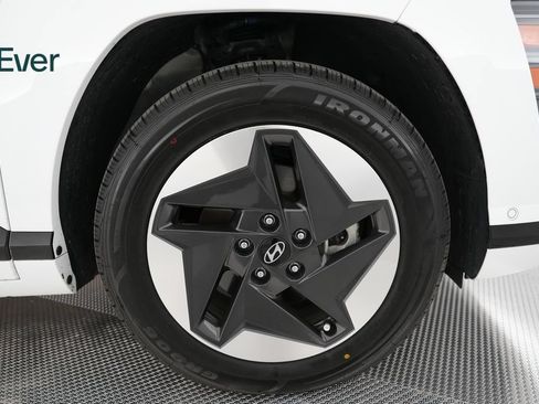 Used 2024 Hyundai Kona Limited FWD image 18